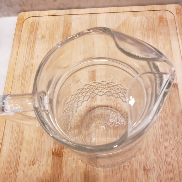 Vintage glass clear pitcher with design - Picture 5 of 8